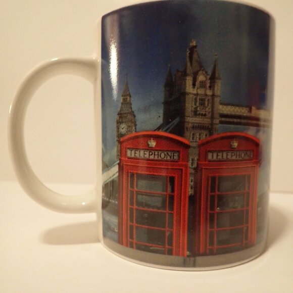 London Phone Booth Mug - Picture 7 of 11